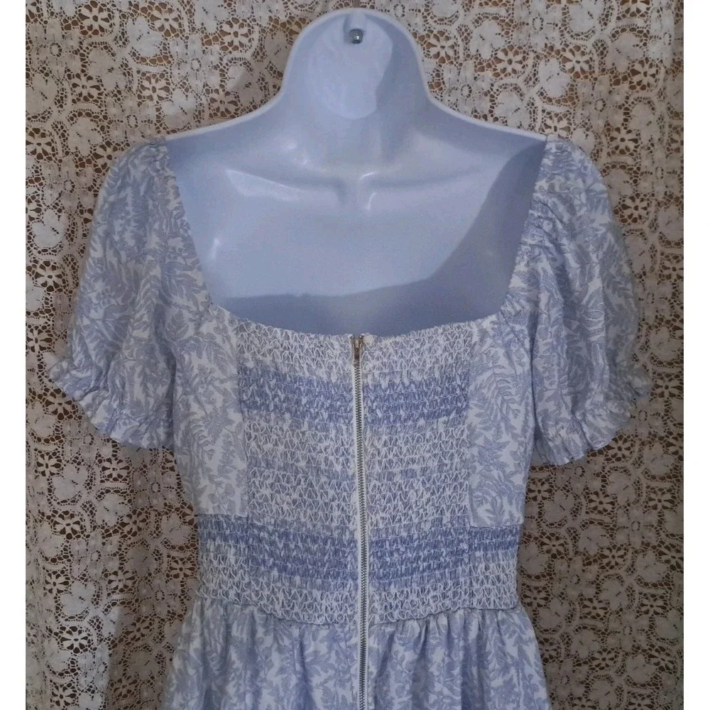 Lulus Mini Dress L Periwinkle Blue Print Puff Sleeve Sweetheart Neckline Smocked